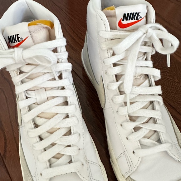 Nike Hightop Blazers - Picture 3 of 6